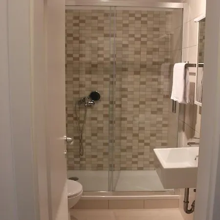 Smile & Enjoy Σπλιτ