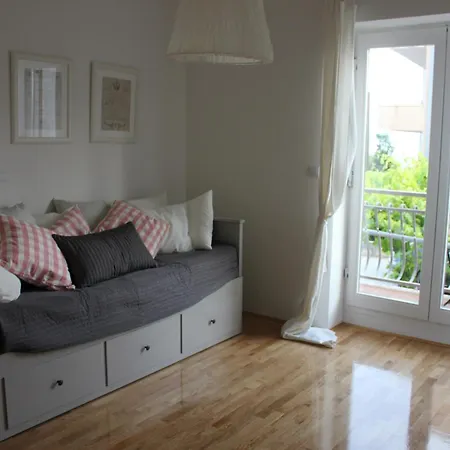 Smile & Enjoy Apartment